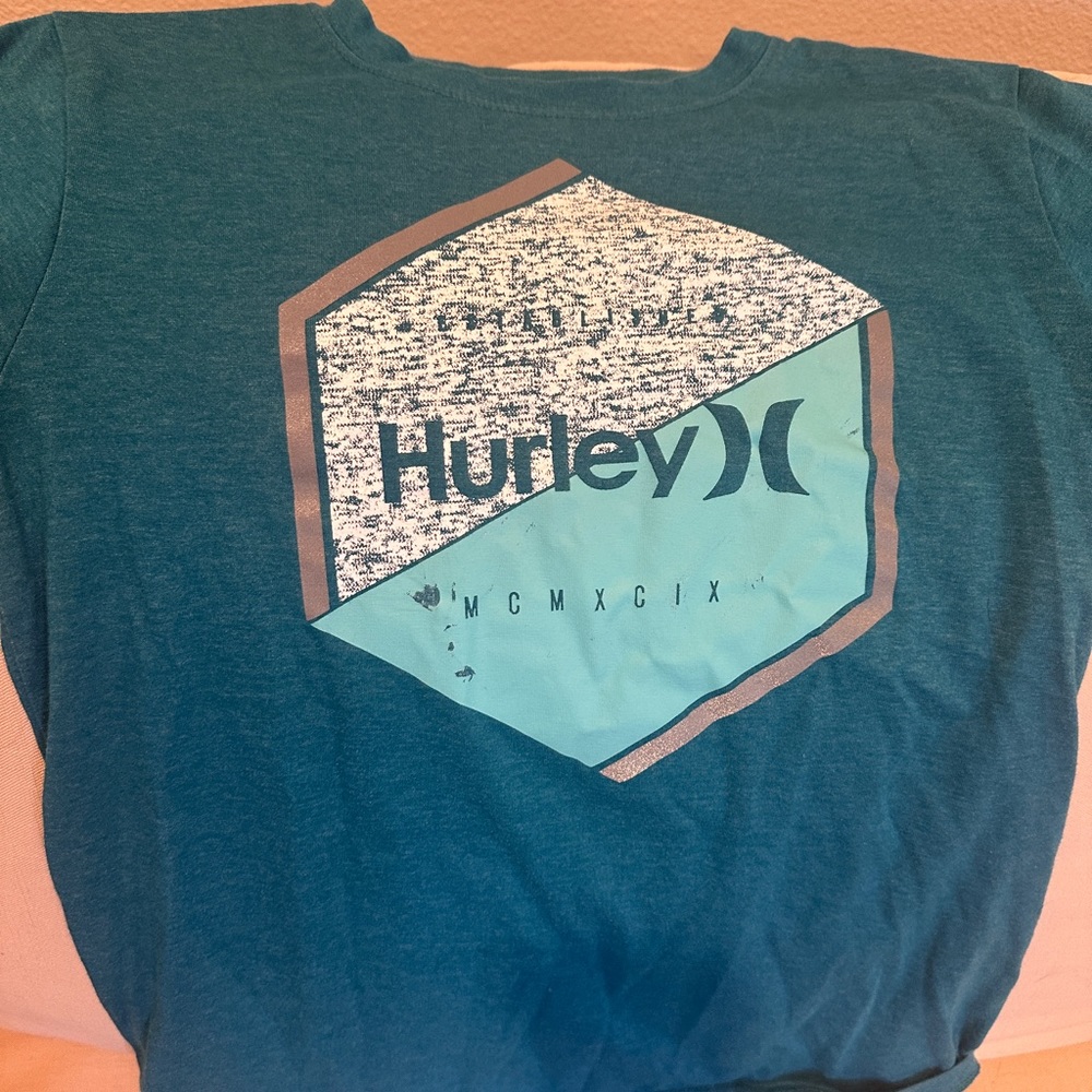 Hurley tee shirt